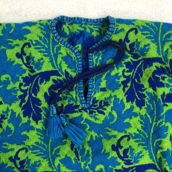 Vintage 70’s reversible brocade poncho with fringes - Picture 3 of 7